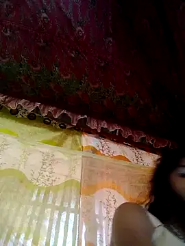 Snapshot of Sexy_moon45 chatting on 04/04/26, 05:38 Sexy moon45 online show from 04/04/26, 05:38