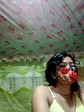 Snapshot of Sexy_moon45 chatting on 04/11/26, 11:31 Sexy moon45 online show from 04/11/26, 11:31