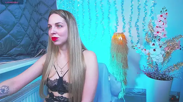 Alexandracandy online show from 04/07/26, 12:16