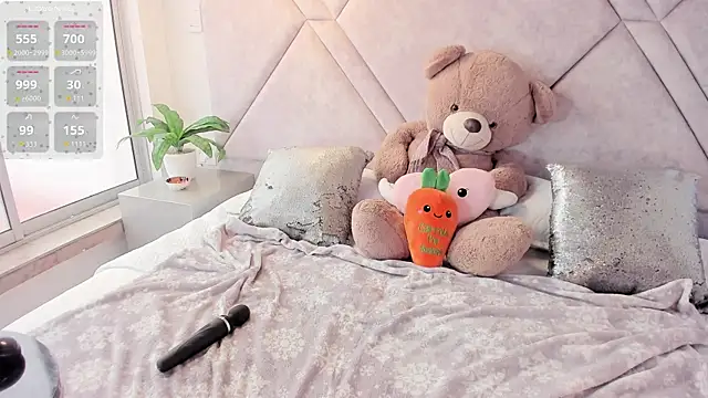Amora 96 online show from 05/11/26, 04:04