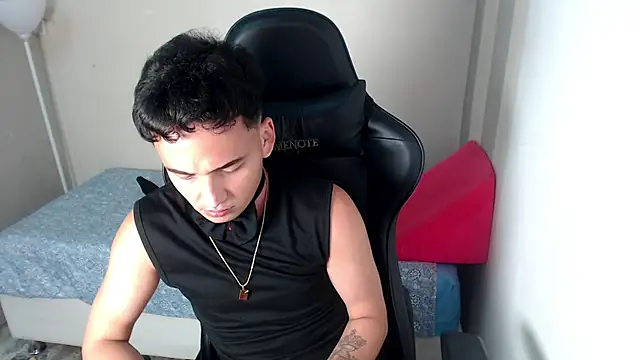 Mathias twinkk online show from 04/04/26, 04:11