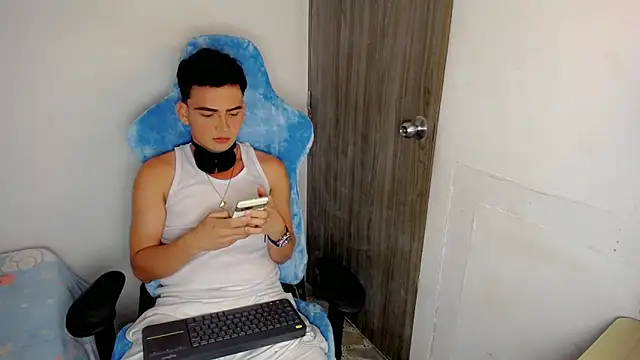 Mathias twinkk online show from 04/07/26, 04:57