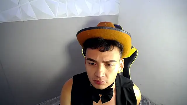 Mathias twinkk online show from 04/11/26, 03:55