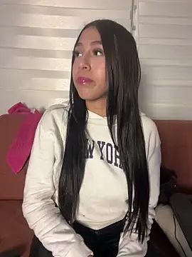 Ferrari Pink online show from 04/11/26, 08:29