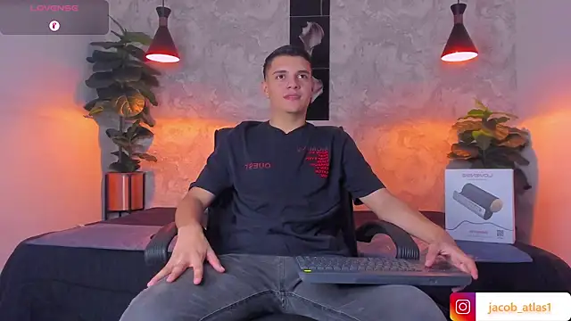 ian jacob online show from 04/01/26, 08:06