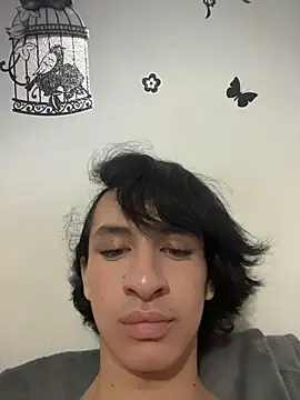 Snapshot of Emmyy_Fantasy chatting on 04/11/26, 02:16 Emmyy Fantasy online show from 04/11/26, 02:16