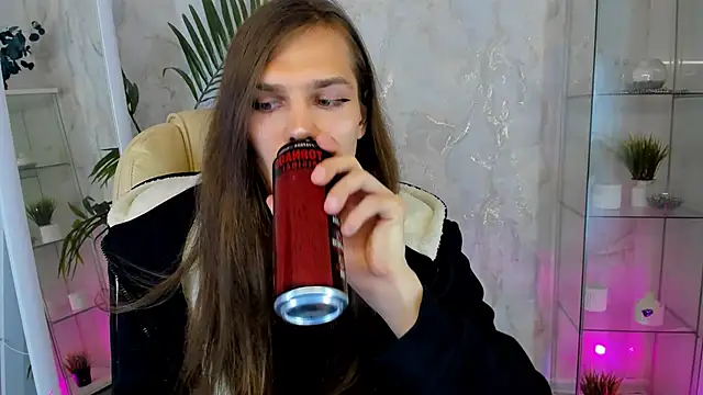 WillFobos online show from 04/16/26, 09:15