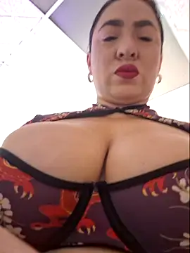 laurabassii online show from 04/12/26, 11:10