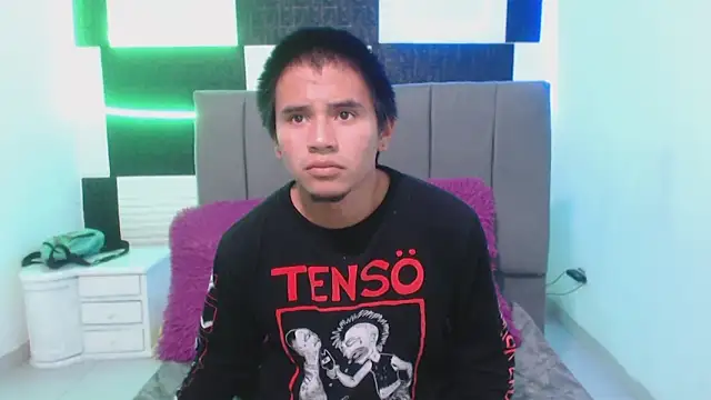 adonis latin 19 online show from 03/26/26, 04:07