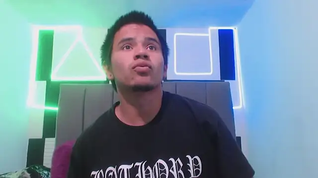 adonis latin 19 online show from 03/30/26, 02:18