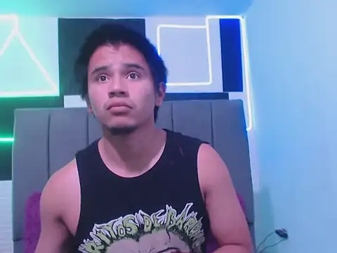 adonis latin 19 online show from 04/14/26, 07:20