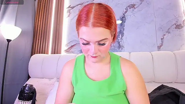 melanieklaus2 online show from 05/26/26, 03:35