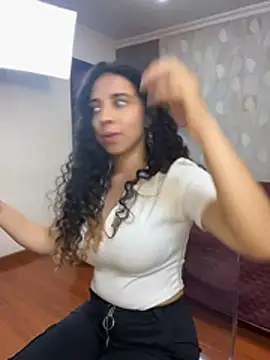 katniss everdeen  online show from 04/11/26, 08:35