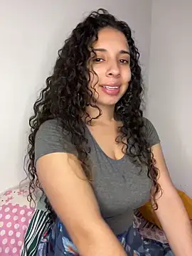 katniss everdeen  online show from 04/14/26, 01:06