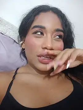 Horny Brunette  online show from 05/19/26, 03:02