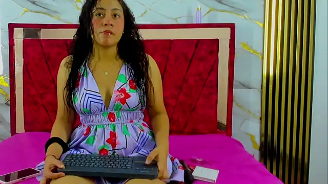 Tiana hots online show from 03/28/26, 02:00