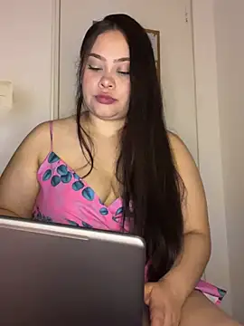 Snapshot of Juliana_xv chatting on 04/05/26, 01:14 Juliana xv online show from 04/05/26, 01:14