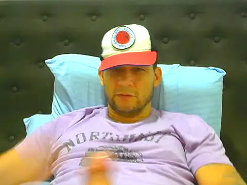 Snapshot of altenori chatting on 04/01/26, 10:29 altenori online show from 04/01/26, 10:29