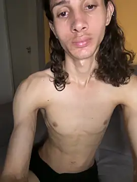 Snapshot of FelipeLipe18 chatting on 03/18/26, 01:53 FelipeLipe18 online show from 03/18/26, 01:53