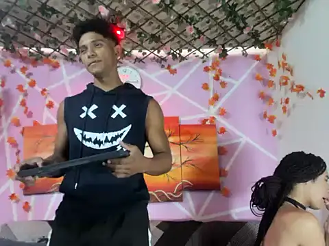 Nahomi hot 77 online show from 03/29/26, 06:19