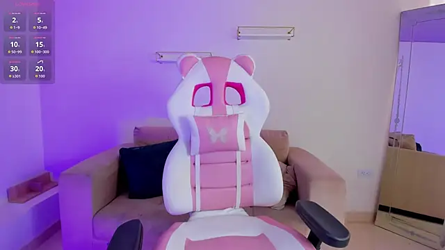 Snapshot of april_smiith1 chatting on 04/07/26, 12:27 april smiith1 online show from 04/07/26, 12:27