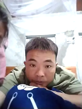 boy-pho- online show from 03/19/26, 12:09