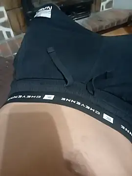 rafaelfaria online show from 03/25/26, 04:18