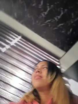 Snapshot of Laila_LS chatting on 04/03/26, 01:20 Laila LS online show from 04/03/26, 01:20