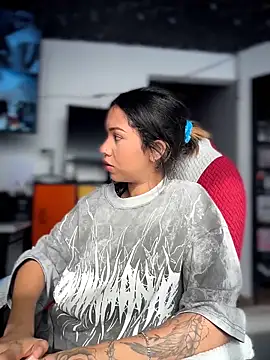 Snapshot of Laila_LS chatting on 04/07/26, 01:22 Laila LS online show from 04/07/26, 01:22