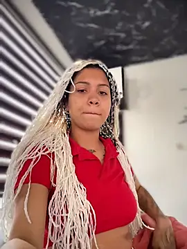 Snapshot of Laila_LS chatting on 04/10/26, 01:38 Laila LS online show from 04/10/26, 01:38