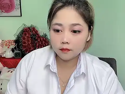 Snapshot of Nhanlu009 chatting on 04/05/26, 09:50 Nhanlu009 online show from 04/05/26, 09:50