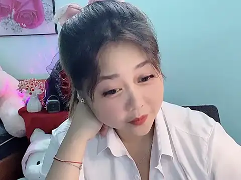 Snapshot of Nhanlu009 chatting on 04/05/26, 09:56 Nhanlu009 online show from 04/05/26, 09:56