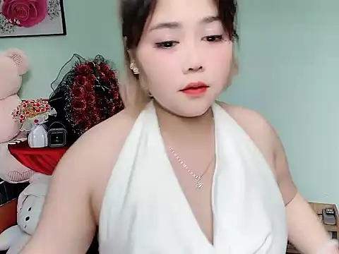 Snapshot of Nhanlu009 chatting on 04/12/26, 02:49 Nhanlu009 online show from 04/12/26, 02:49