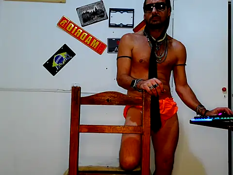 freddymdq100 online show from 03/23/26, 07:45