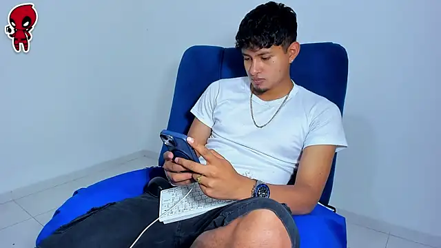 Thiago snoop online show from 04/15/26, 02:51