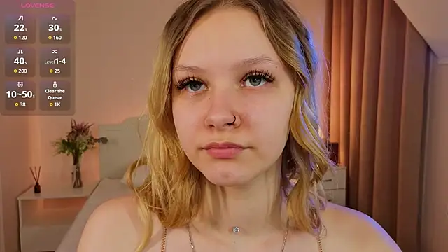 StaceyyJones online show from 04/16/26, 11:33