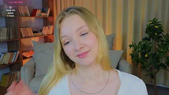 StaceyyJones online show from 05/31/26, 09:27
