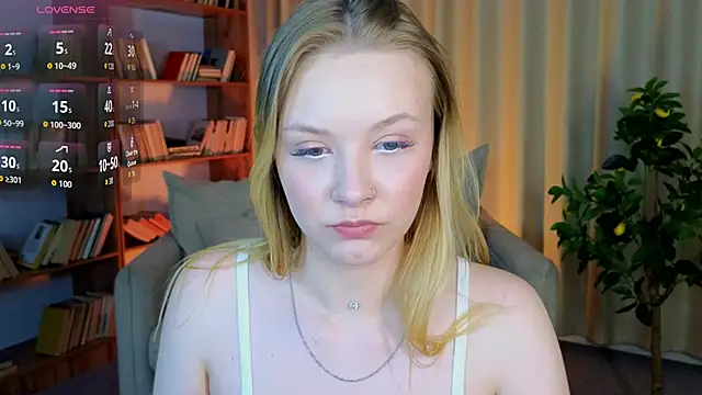 StaceyyJones online show from 06/01/26, 10:28