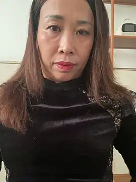 Snapshot of keke-77 chatting on 04/15/26, 05:25 keke-77 online show from 04/15/26, 05:25