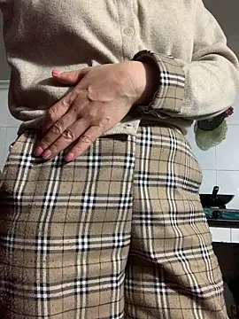 tieuvy6 online show from 03/26/26, 01:49