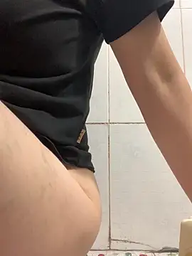 tieuvy6 online show from 04/11/26, 06:40