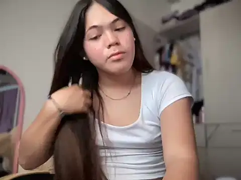 Snapshot of tastelikesugar19 chatting on 04/02/26, 03:37 tastelikesugar19 online show from 04/02/26, 03:37