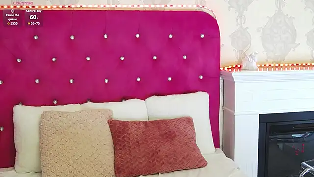 Snapshot of GiaGlaze chatting on 03/19/26, 01:59 GiaGlaze online show from 03/19/26, 01:59