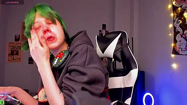 LittleKittenStar online show from 04/04/26, 02:54