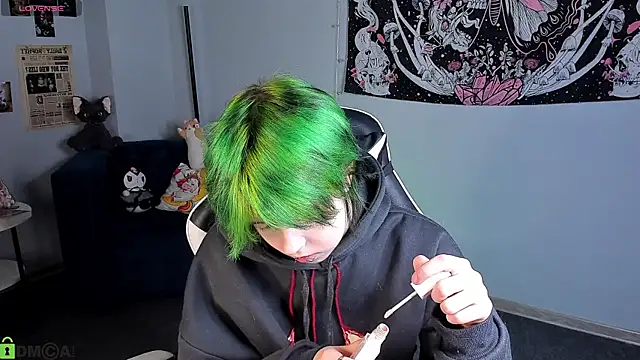 LittleKittenStar online show from 04/06/26, 03:04