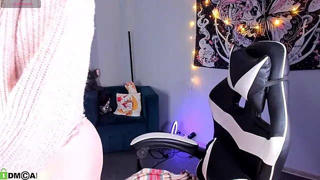 LittleKittenStar online show from 04/09/26, 02:44