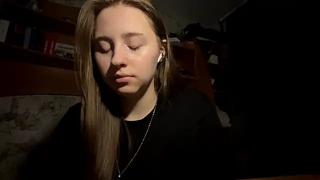 Vickyfaith online show from 03/29/26, 08:42