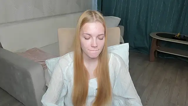 Snapshot of PetraRohal chatting on 03/31/26, 07:42 PetraRohal online show from 03/31/26, 07:42