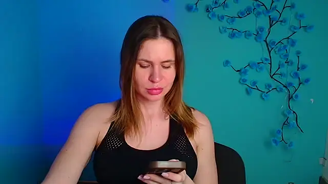 Kira raaaa online show from 03/31/26, 11:21