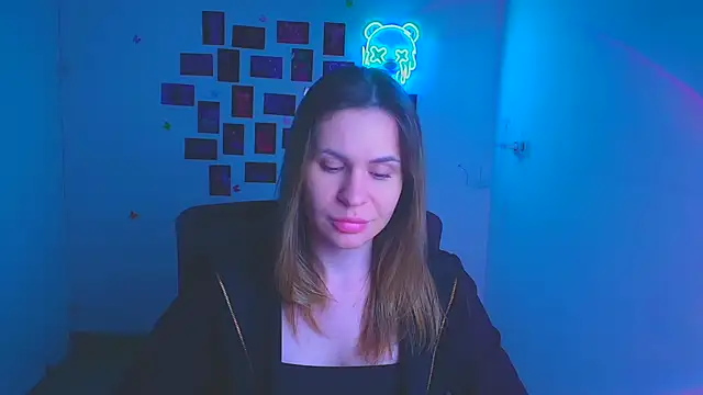 Kira raaaa online show from 04/07/26, 05:19